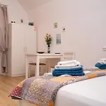 Jeli 챠브타트